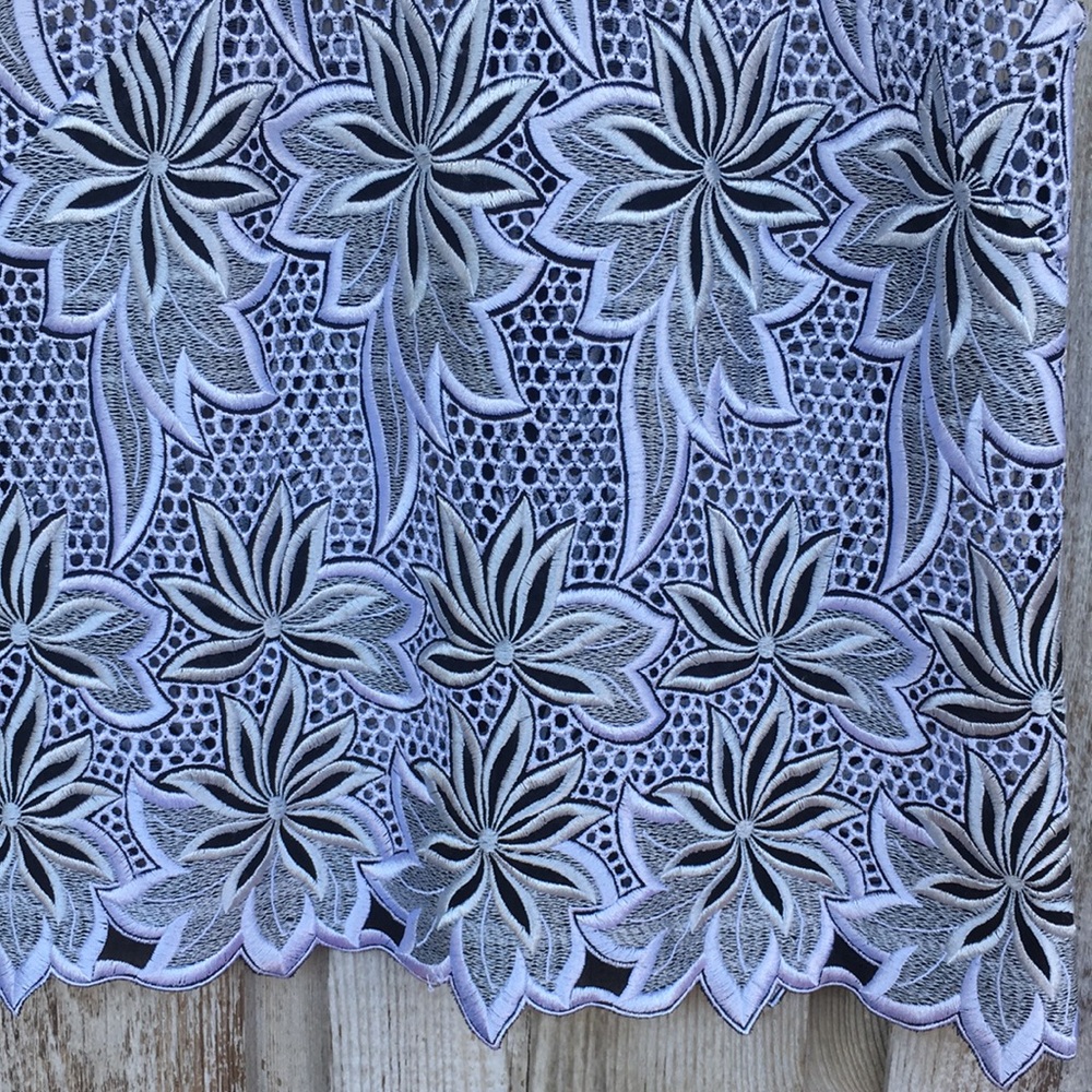 INTERMIX Top - Picture 3 of 7
